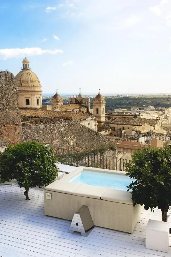 Aria Rooms And Terrace Noto Couette-café