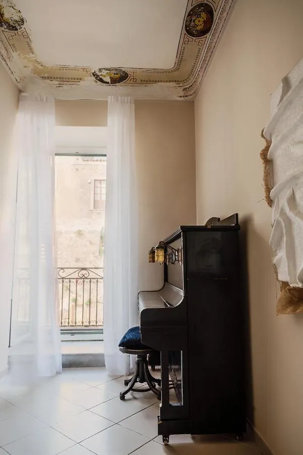 Aria Rooms And Terrace Noto Bed & Breakfast