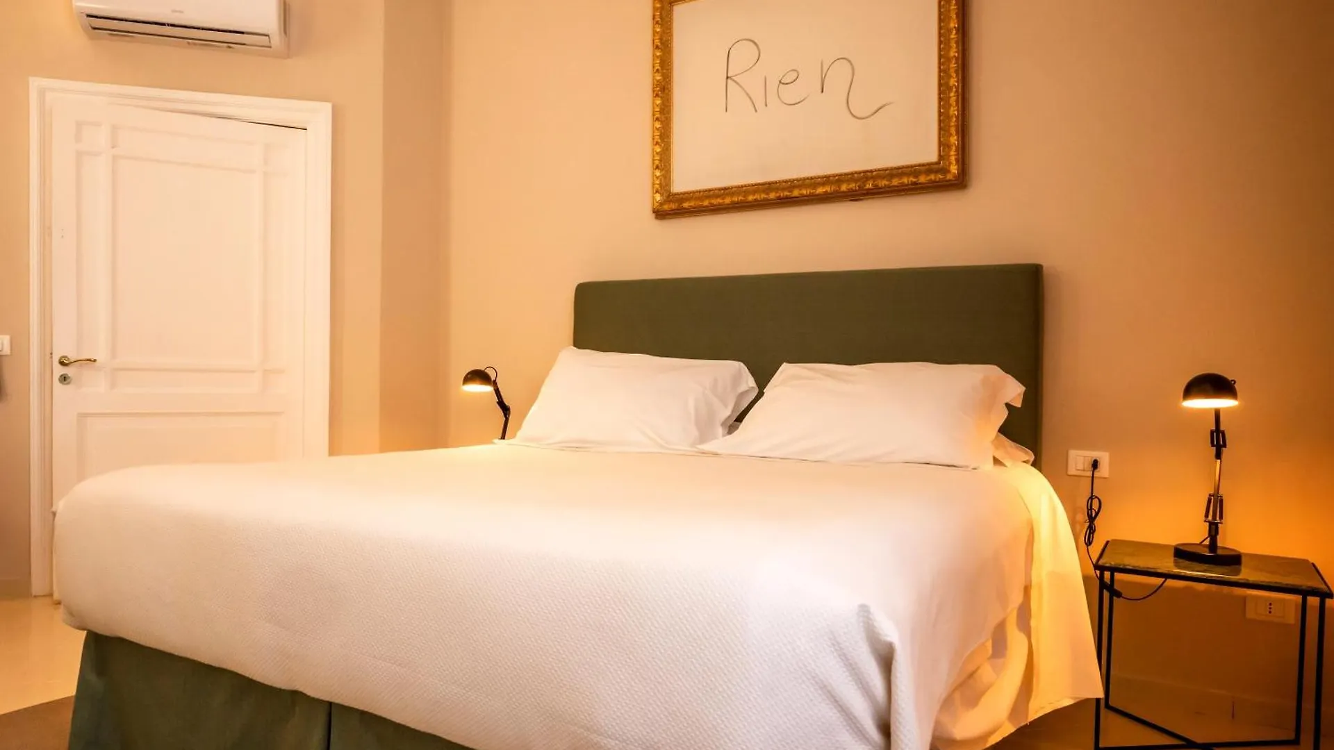 Aria Rooms And Terrace Noto 0*,  Italië