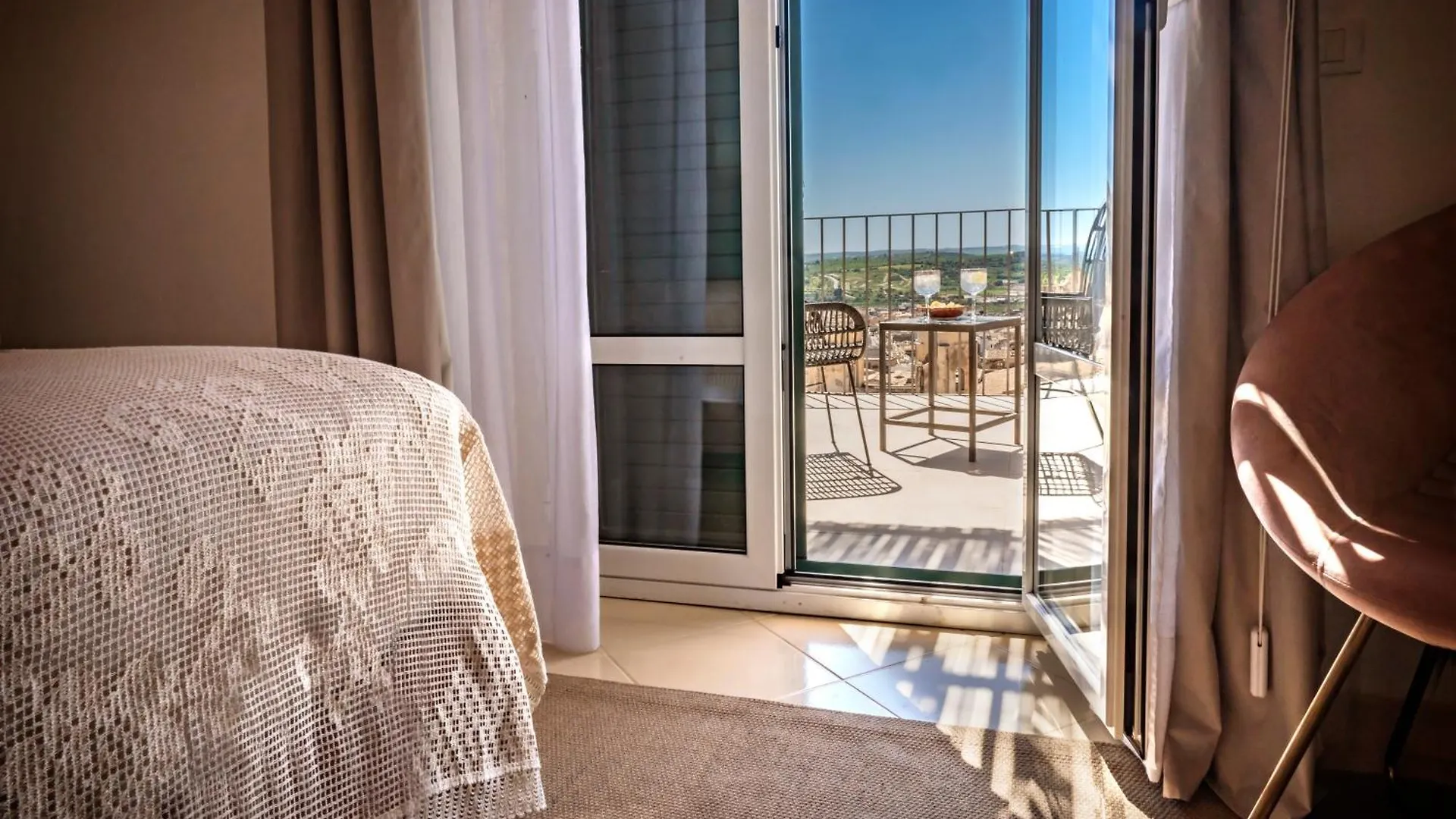 Bed & Breakfast Aria Rooms And Terrace Noto Italië